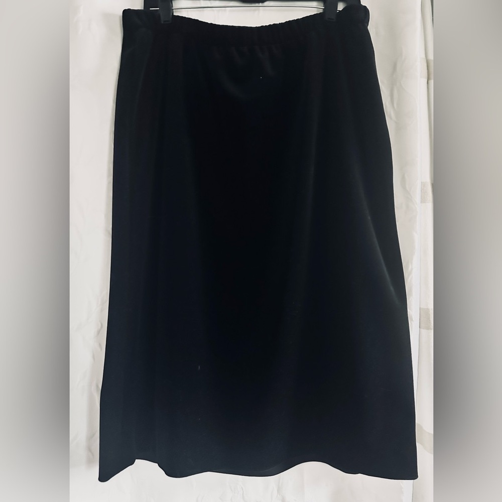 Oscar de la Renta VTG Classic Velvet Below the Knee w/ Spandex Waist Skirt Sz XL